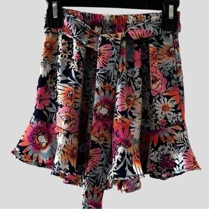5 for $20🫟🛍️🔵 Girls Love Squared Girls’ Floral Skirt. Size 8